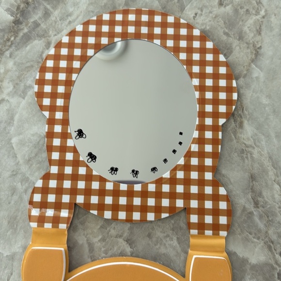 Winnie the Pooh and My Melody Eyeshadow Palette Set Limited Edition - Picture 4 of 10